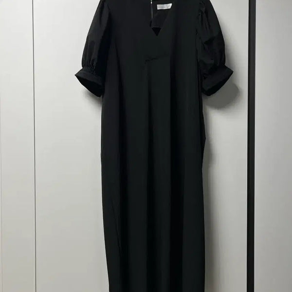 [BUNJANG] Comfortable V-Neck Midi Dress - Black / 소재 좋은 예쁜 원피스 박시핏