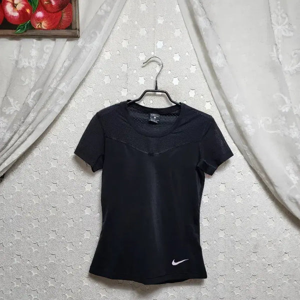 [BUNJANG] Nike Spandex T-Shirt Women's Size S / 나이키 스판티 여성s