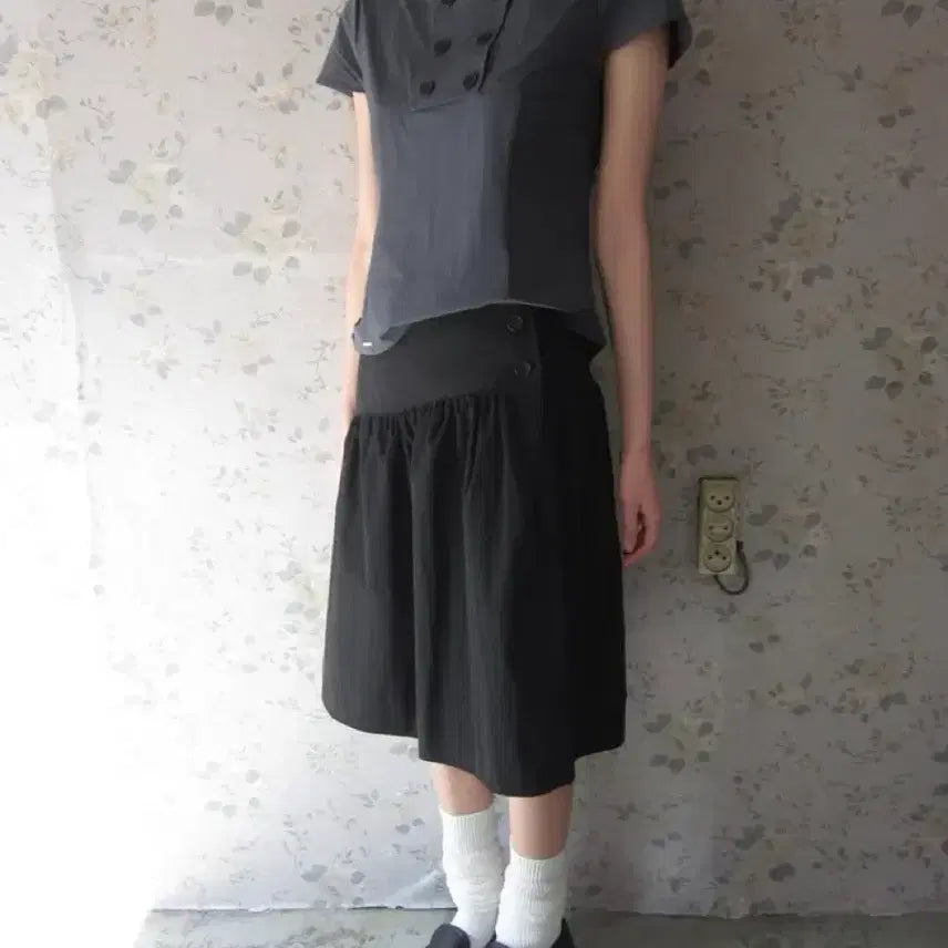 [BUNJANG] Two-Button Diagonal Midi Skirt - Black (Free Size) / (1회피팅) 택비포함 투버튼 사선 미디 스커트 free사이즈 블랙