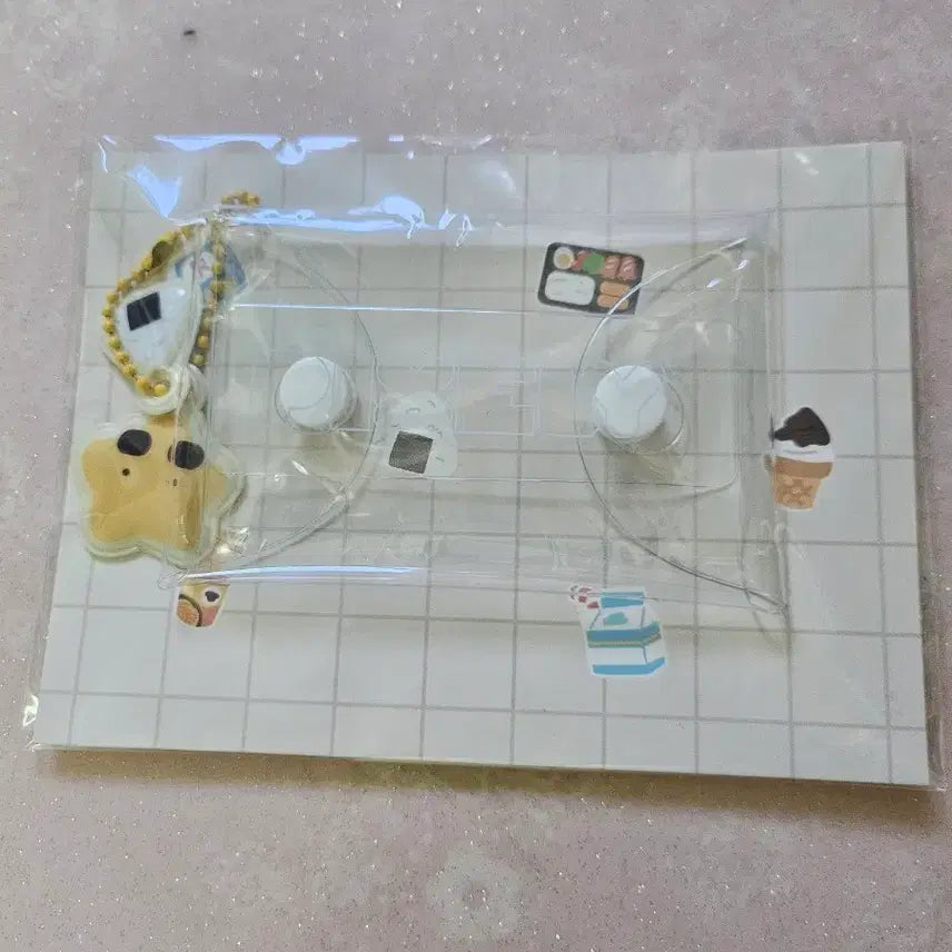 [BUNJANG] Kapkyul Pixelly Zam-tteul TV PVC Pouch & Soft Keyring / 각별 GS 25 x 픽셀리 잠뜰 TV PVC 투명 파우치 & 소프트 키링