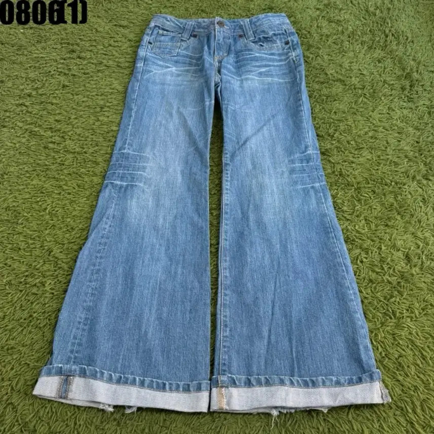 [BUNJANG] Tomboy Women's Light Wash Bootcut Jeans Size 28 / 톰보이 여성 부츠컷 연청 28