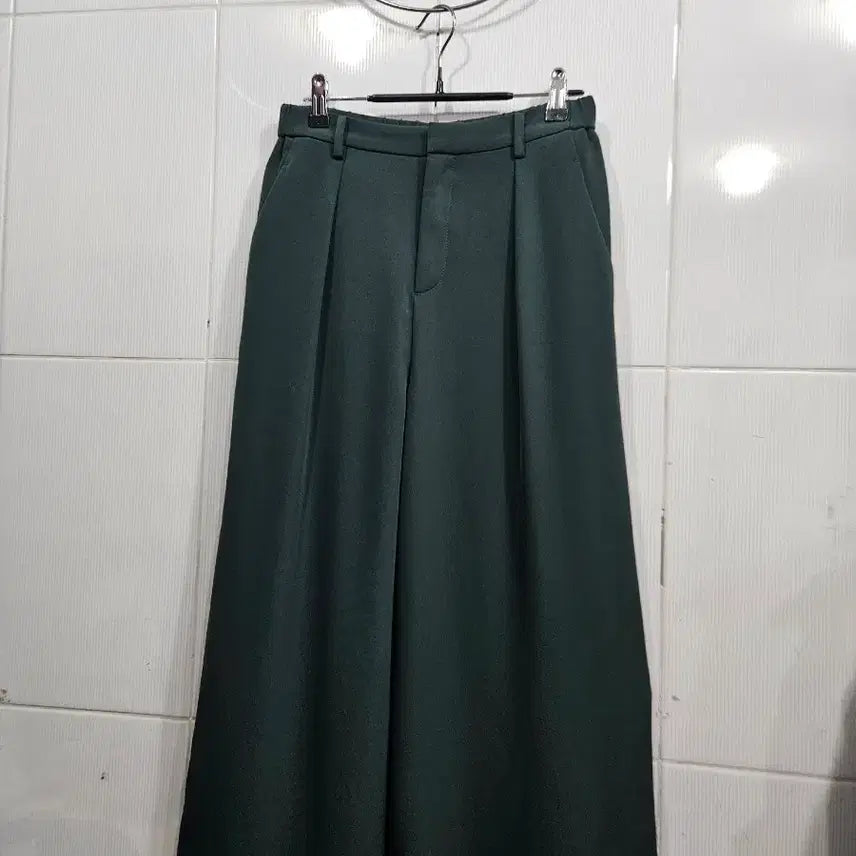 [BUNJANG] Uniqlo Wide Pants M (26-27) New / 유니클로와이드팬츠M)26~27(새상품)