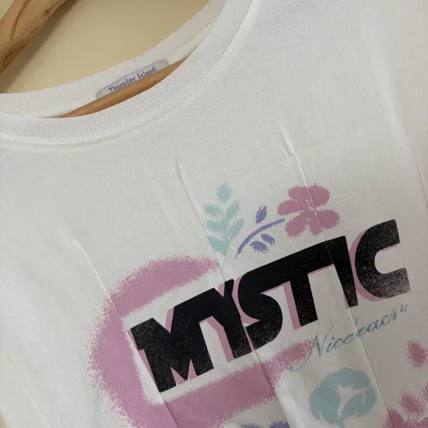 [BUNJANG] Thursday Island Women's Short Sleeve T-Shirt White M / [개별] 써스데이아일랜드 여성 반팔 티셔츠 화이트 M
