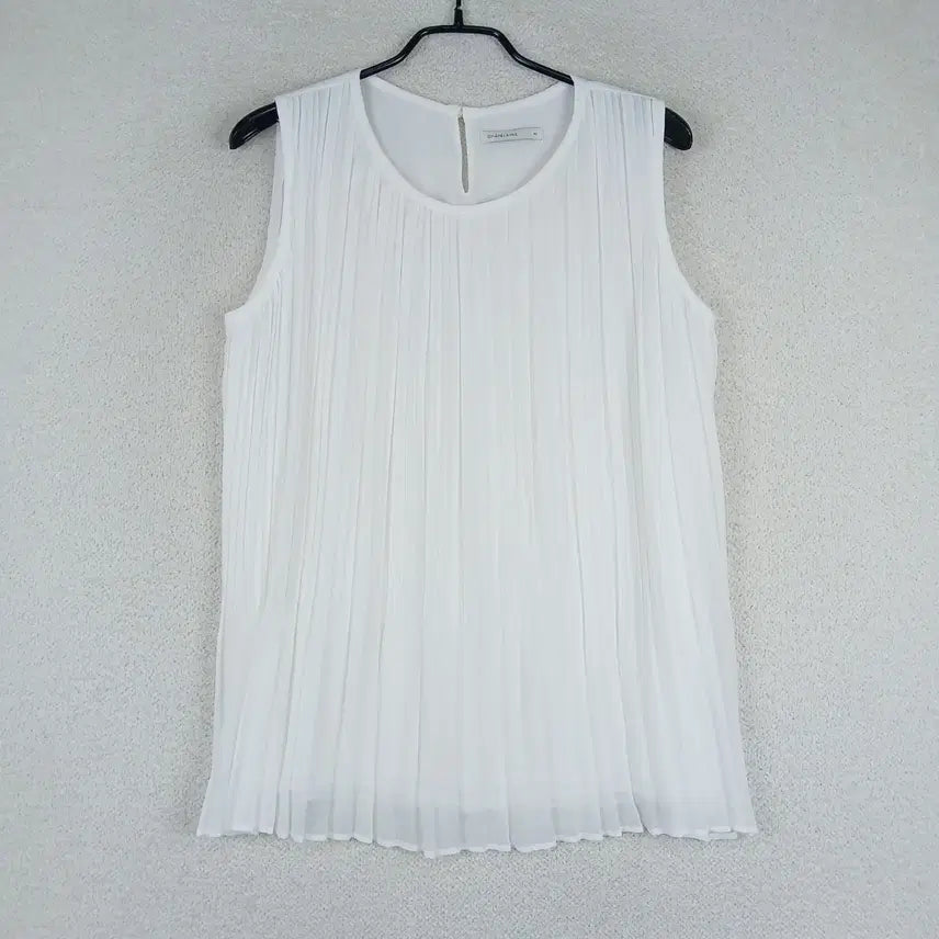 [BUNJANG] Chatelaine Women's White Pleated Sleeveless Blouse (Size 90) / 샤트렌 여성 화이트 플리츠 민소매 블라우스(90)