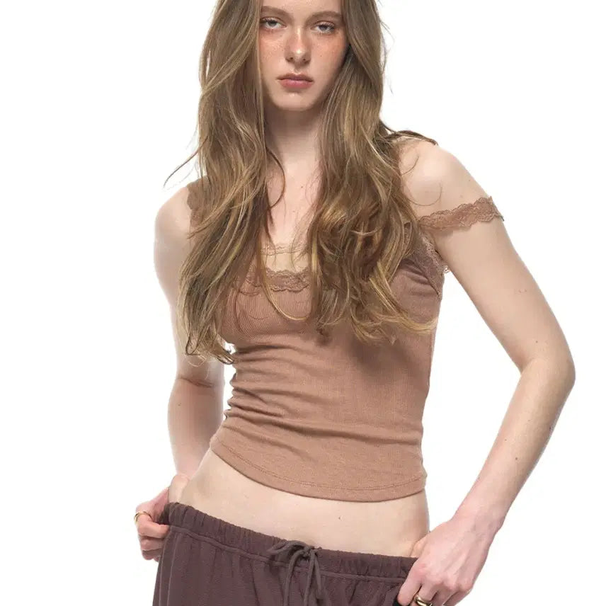 [BUNJANG] TOOMUCHTAX Layered Lace Cami-Top (Beige) / TOOMUCHTAX LAYERED LACE CAMI-TOP (BEIGE)