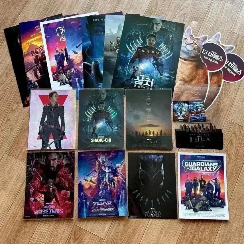 [BUNJANG] Marvel & DC Comics Art Cards - Black Widow, Doctor Strange, Shang-Chi, Thor, Black Panther, Eternals, Ant-Man, Shazam, D&D, Black Adam / 마블 영화 아트카드 블랙위도우 닥터스트레인지 샹치 토르 블랙팬서 이터널스 앤트맨 샤잠 던전앤드래곤 블랙아담아트카드