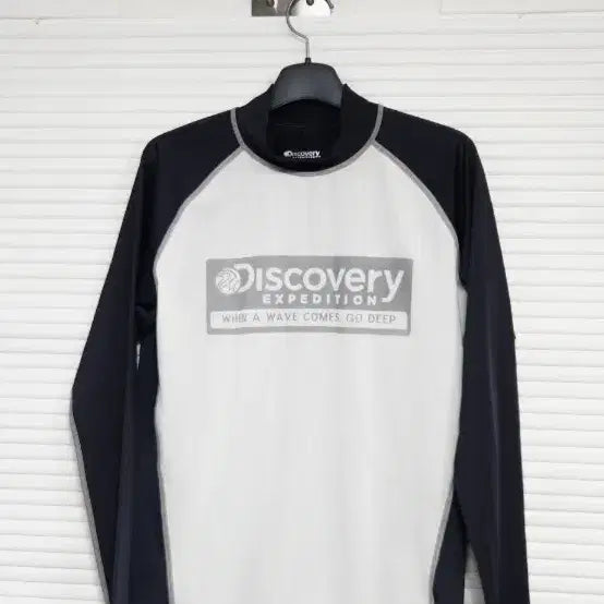 [BUNJANG] Discovery Expedition Rash Guard (White/Navy, Size 95) / 디스커버리 래쉬가드95