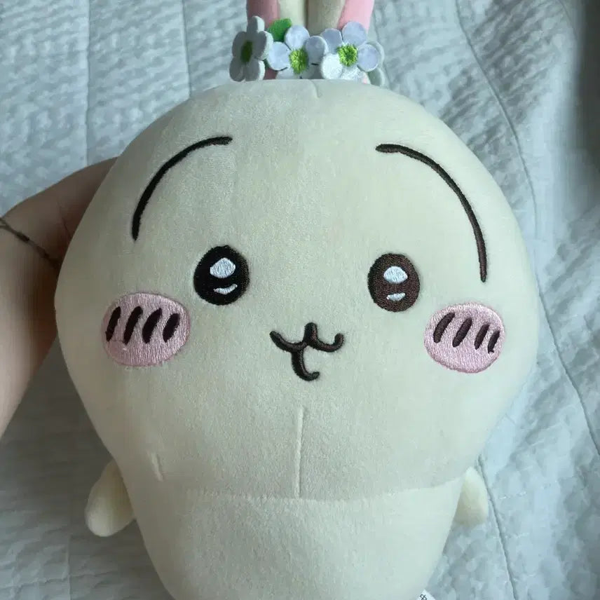 [BUNJANG] Chiikawa Usagi Medium Flower Crown Plush / 치이카와 먼작귀 우사기 중형 꽃 왕관 인형