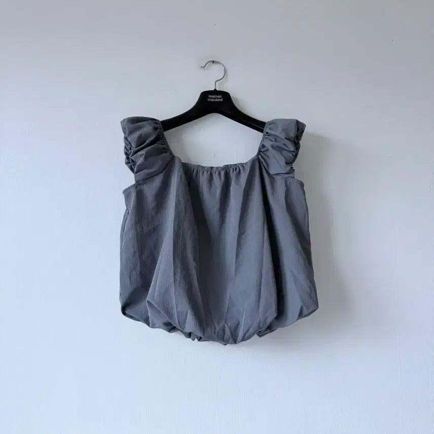 [BUNJANG] Balloon Shirring Sleeveless Blouse / 벌룬셔링나시블라우스