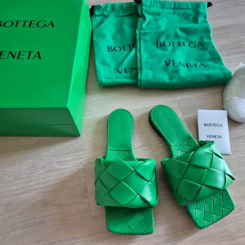 [BUNJANG] Bottega Veneta Green Leather Slides / 보테가베네타 그린슬리퍼  (정품)