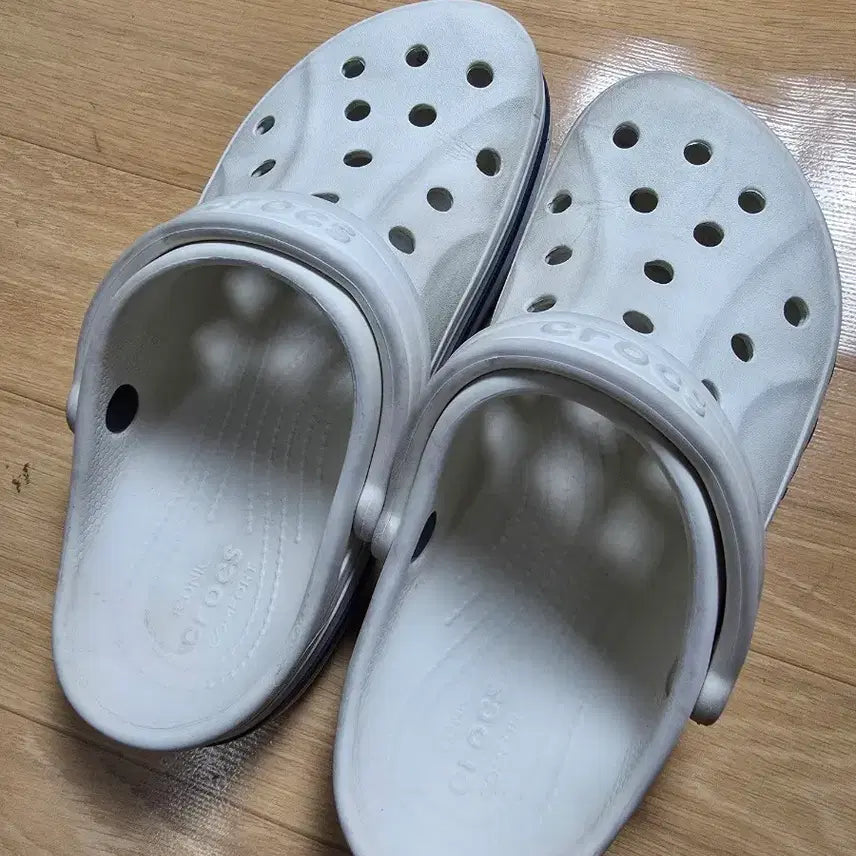 [BUNJANG] Crocs Classic Marbled White Clog US 9 / EU 42 / 크록스 클래식 마블 흰색 260