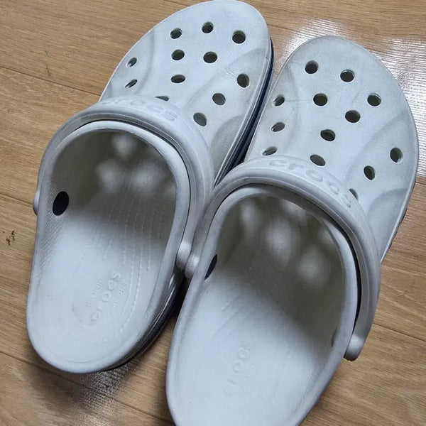 [BUNJANG] Crocs Classic Marbled White Clog US 9 / EU 42 / 크록스 클래식 마블 흰색 260