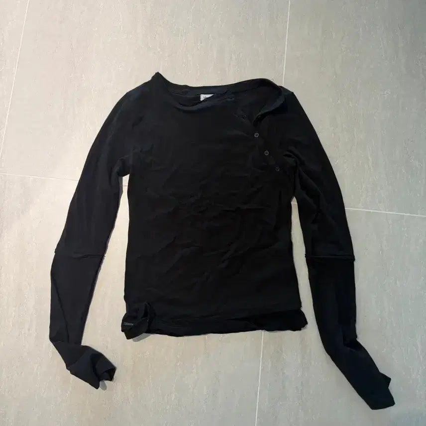 [BUNJANG] Miseki Seoul Black Long Sleeve / 미세키서울 롱슬리브