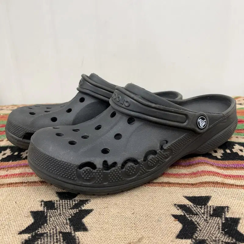 [BUNJANG] Crocs Baya Clog Sandals Slippers M10 / 크록스 바야 클로그 샌들 슬리퍼 M10 X02943
