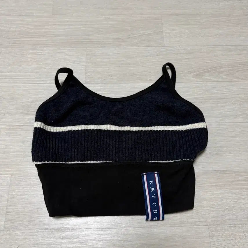 [BUNJANG] R.A.T.C.R.W. Stripe Knit Mix Sleeveless Top / 니트 포인트 나시