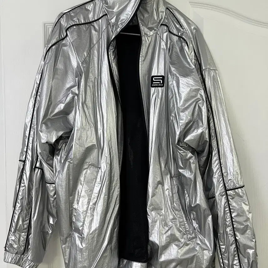 [BUNJANG] SEO Silver Windbreaker Jumper / 에스이오 실버 바람막이 점퍼