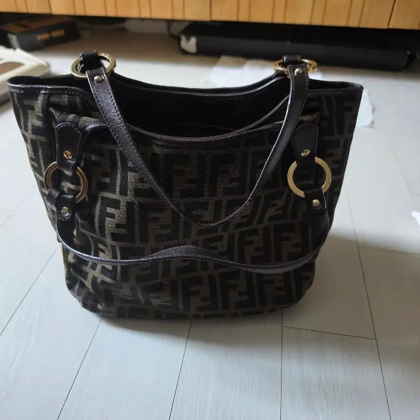 [BUNJANG] Fendi Zucca Tote Bag Brown / 펜디 쥬카노 가방 브라운