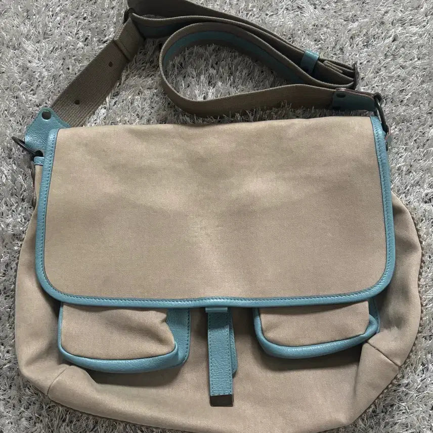 [BUNJANG] Portata di mano Floral Lining Leather Crossbody Bag / 일본판 Portata di mano 가죽 크로스백