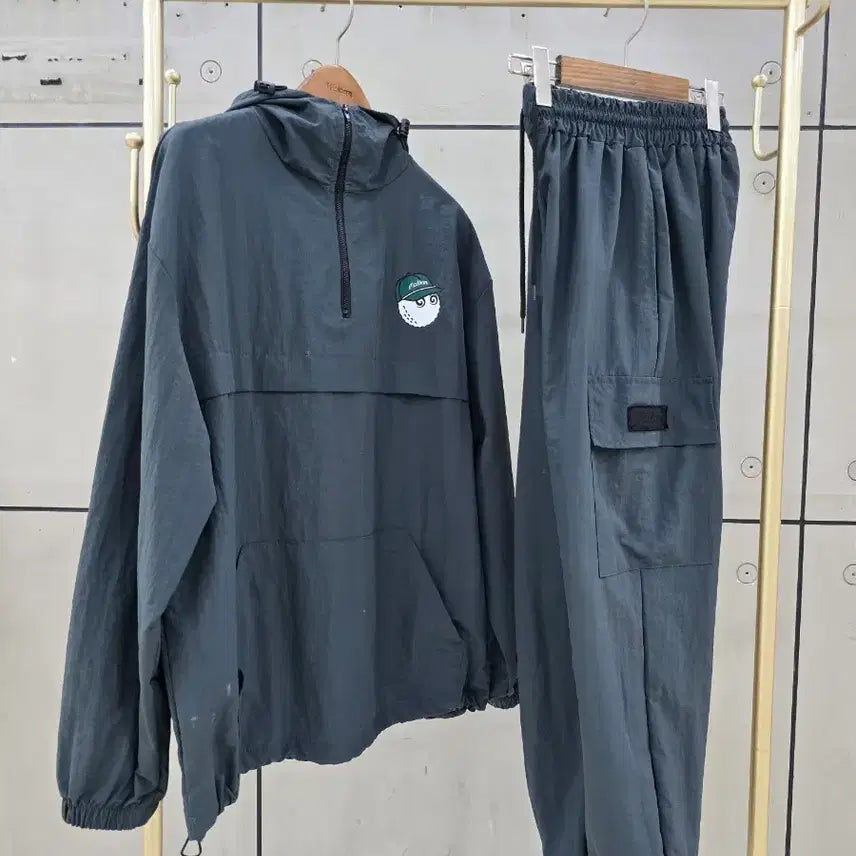 [BUNJANG] Malbon Golf Character Windbreaker Set - Size 100 / 말본골프공 캐릭터 바람막이 세트  100