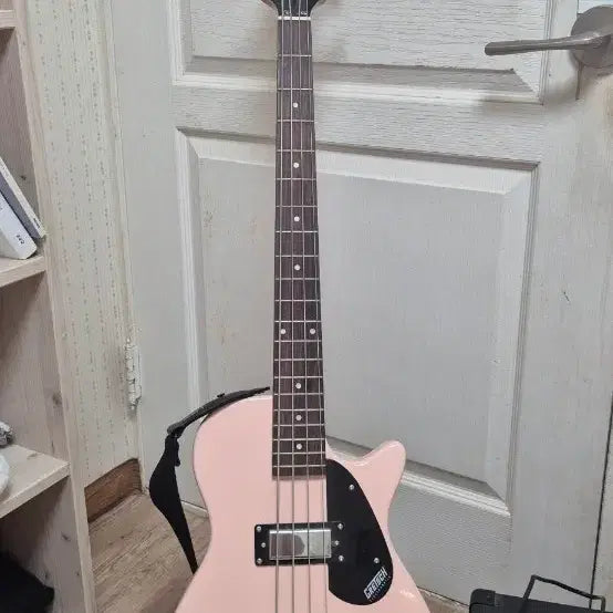 [BUNJANG] Gretsch G2220 Short Scale Bass (Shell Pink) with Bluetooth Amplifier Package / [마지막 가격] 그레치 G2220 숏스케일 베이스 (Shell Pink) + 블루투스 앰프 패키지