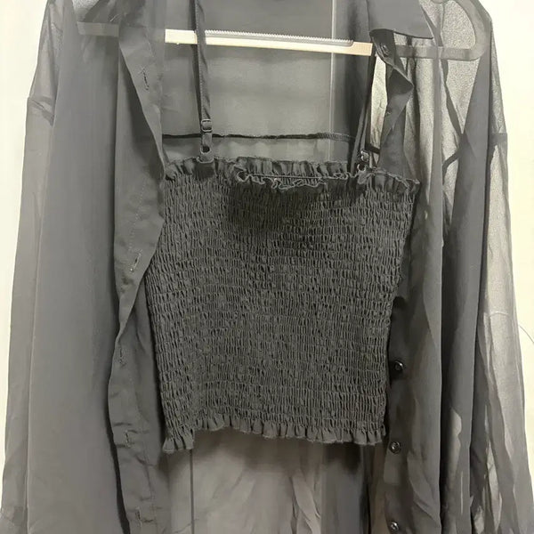 [BUNJANG] Ablie Smocked Sleeveless Shirt Set / 에이블리 스모크 나시 셔츠 세트