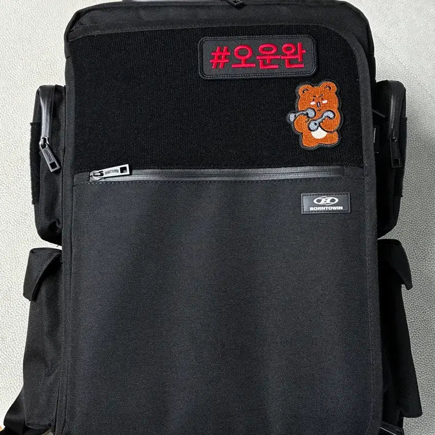 [BUNJANG] BORNTOXWIN B2 Backpack (45L) Black / 정품 본투윈 B2 백팩 (45L) 블랙 (오운완패치 + 구성품포함)