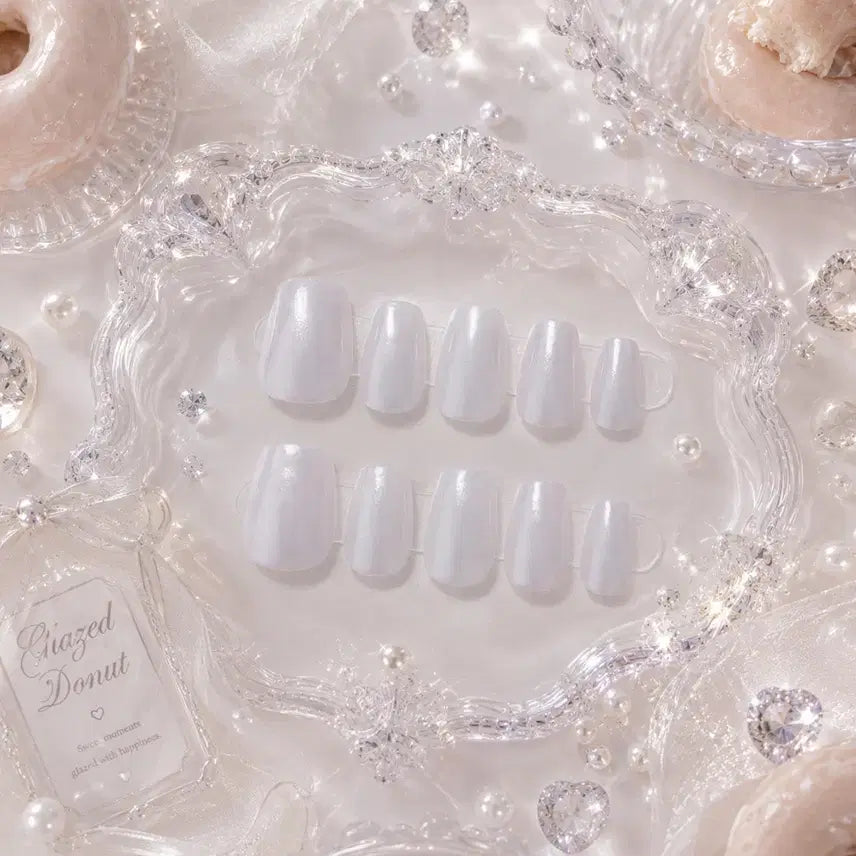 [BUNJANG] Handmade White Glazed Donut Nail Tips / 화이트 글레이즈드 도넛 수제네일팁