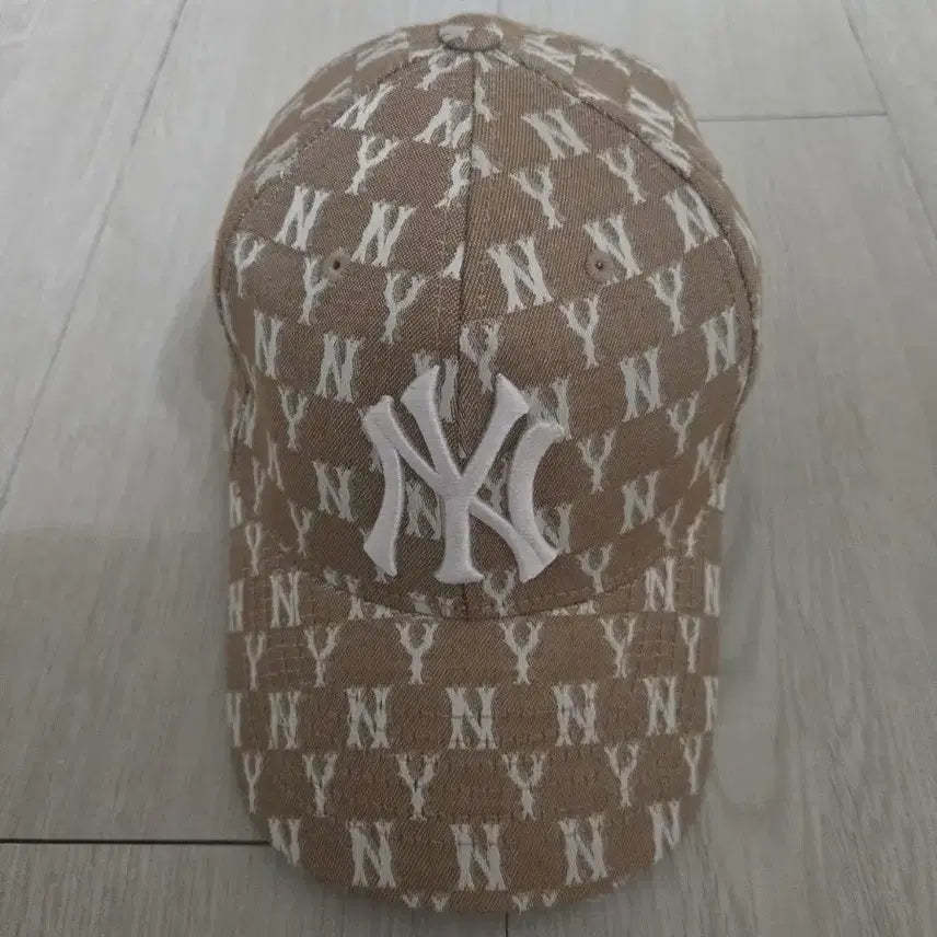 [BUNJANG] MLB New York Yankees Cap (Unisex) / (최상급)MLB 뉴욕양키즈 모자(남여공용)