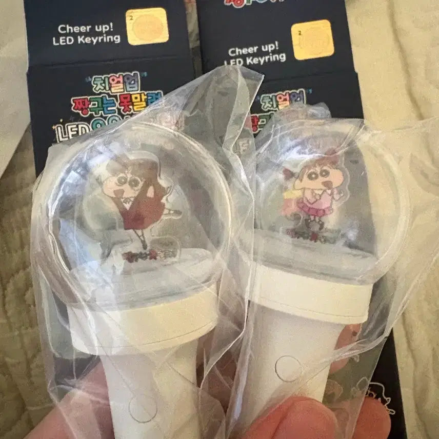 [BUNJANG] Crayon Shin-chan Cheer Up Keyring Suzy & Yuri Bundle Set / [용산팝업] 짱구는못말려 치얼업 키링 수지 & 유리 일괄
