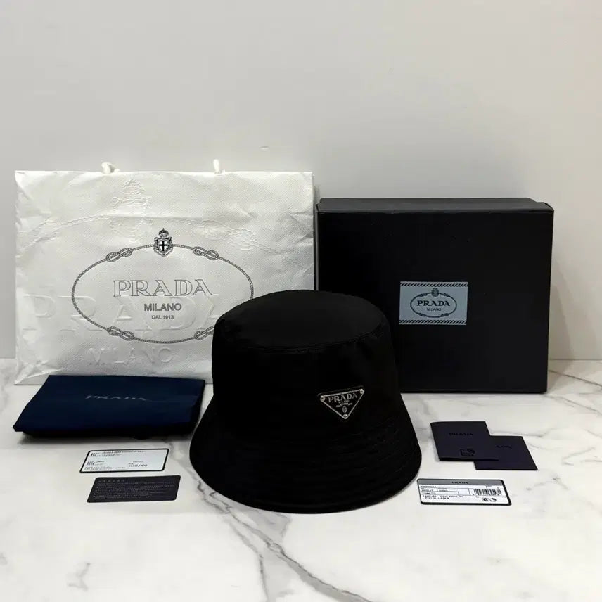 [BUNJANG] Prada Re-Nylon Triangle Logo Bucket Hat Black L / 새상품 프라다 리나일론 삼각로고 버킷햇 L사이즈 풀박스 2HC137
