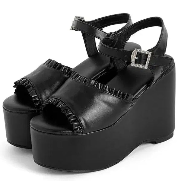 [BUNJANG] GRL (Grail) Ruffle Bijou Platform Sandals / 스나계 GRL 그레일 프릴 비쥬 통굽샌들 235 사이즈 샌들 [zr1464]
