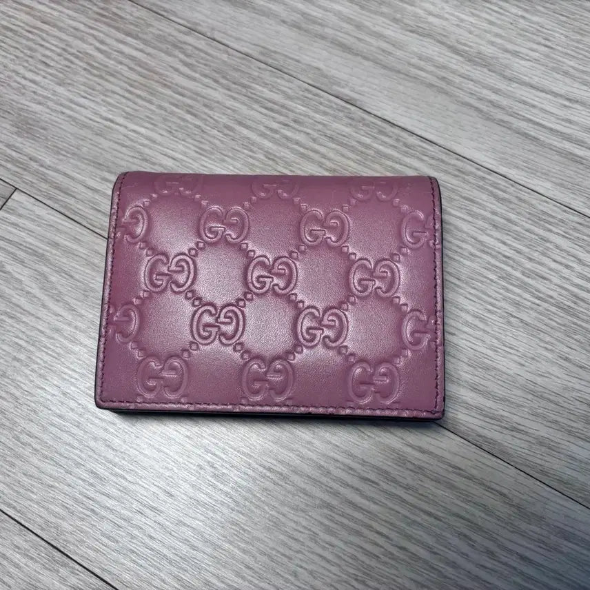 [BUNJANG] Gucci Signature Pattern Bi-fold Wallet Pink / 구찌 반지갑 핑크