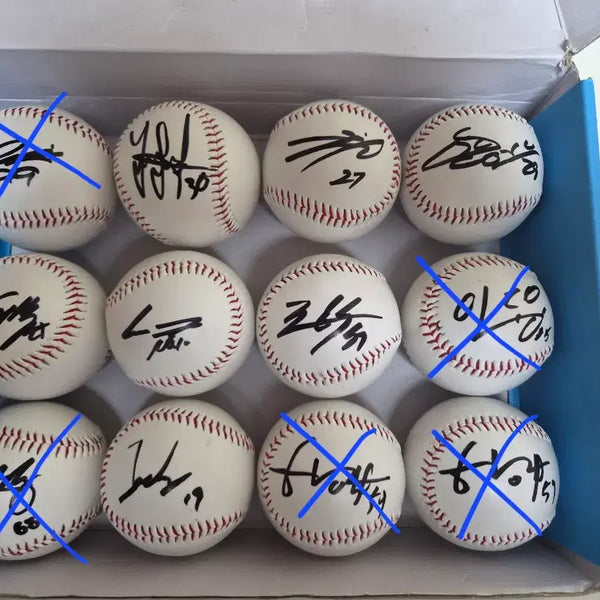 [BUNJANG] Hanwha Eagles Signed Baseball / 한화이글스 친필 싸인볼 판매합니다