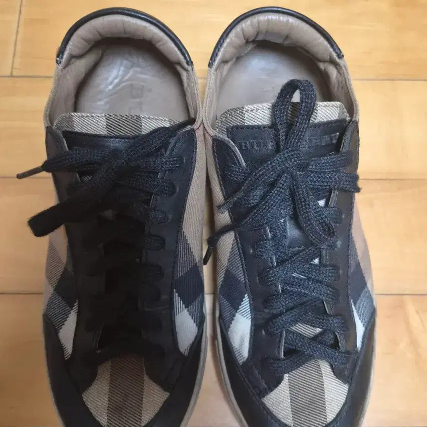 [BUNJANG] Burberry Signature Check Sneakers / 버버리 스니커즈