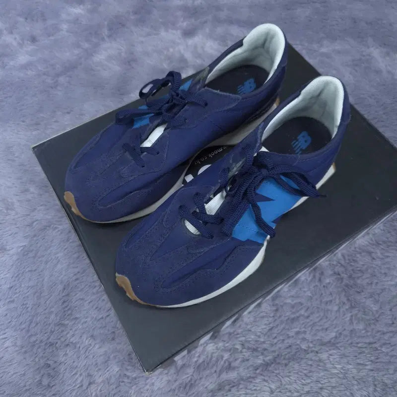 [BUNJANG] New Balance 327 Sneakers / 230 뉴발란스 327 운동화 | 0723A43