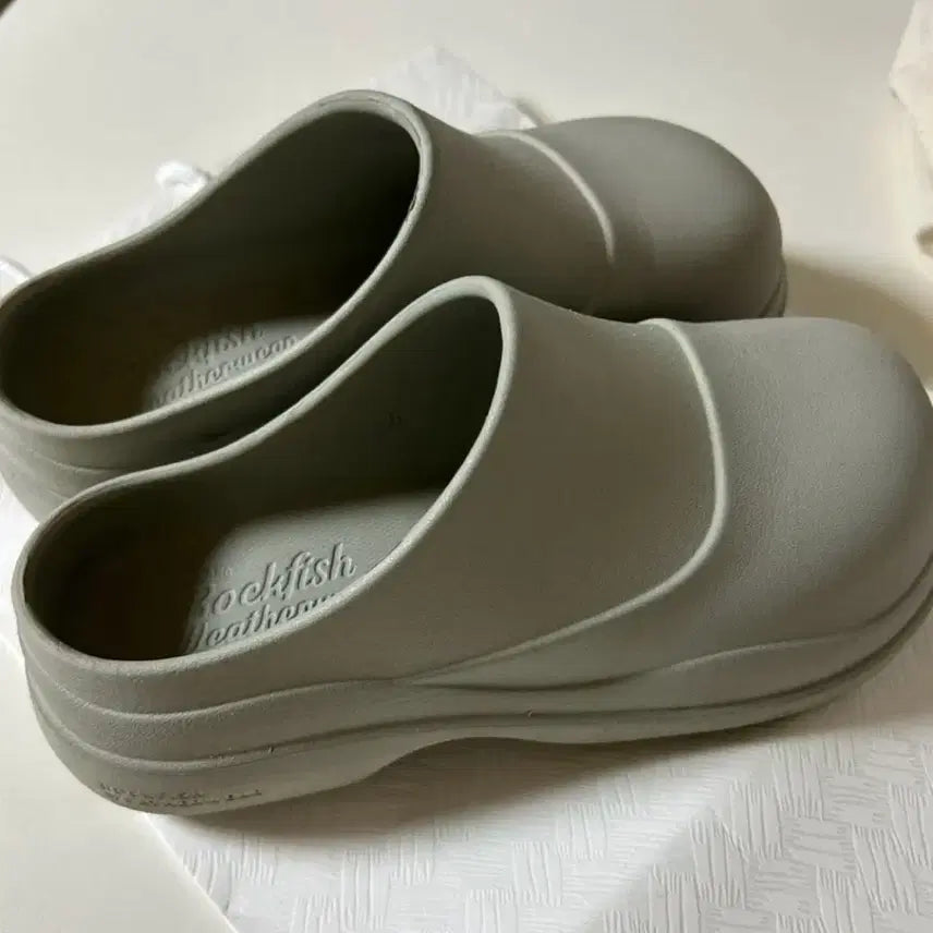 [BUNJANG] Rockfish Weatherwear Clogs / 락피쉬언더웨어 클로그 230