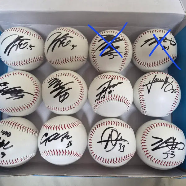 [BUNJANG] Kia Tigers Signed Baseball / 기아타이거즈 친필 싸인볼 판매합니다