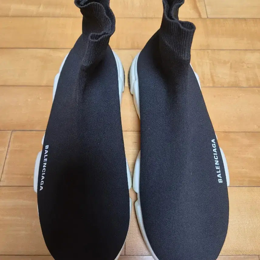 [BUNJANG] Balenciaga Speedrunner Sneakers / 발렌시아가 스피드러너