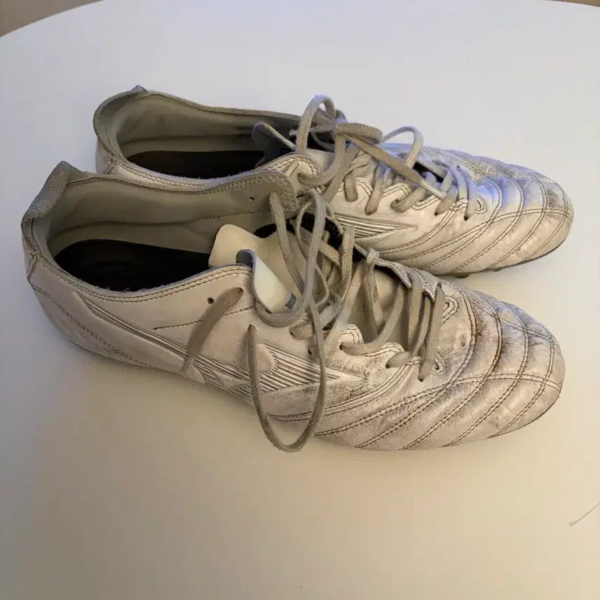 [BUNJANG] Mizuno Soccer Cleats 270mm White / 미즈노 축구화 270mm 화이트