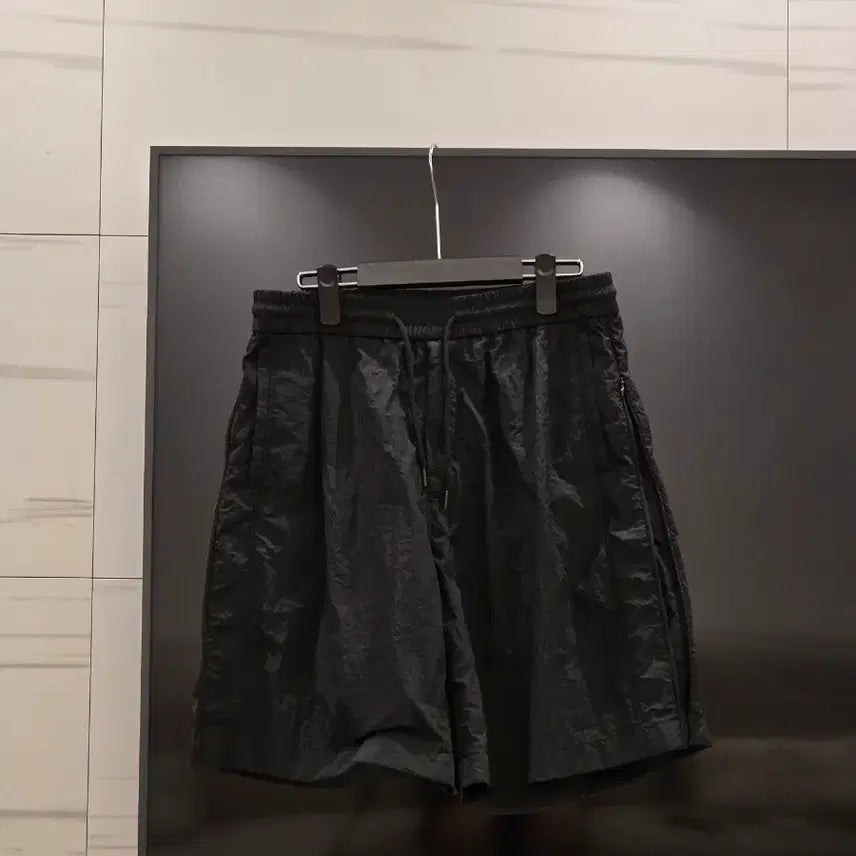 [BUNJANG] Time Homme Washed Black Shorts / 타임옴므 워싱 블랙 반바지 82