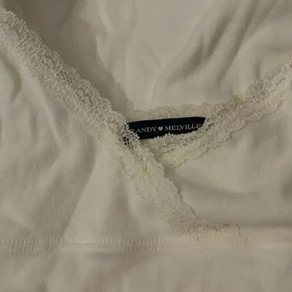[BUNJANG] Brandy Melville Lace Sleeveless Top / 브랜디멜빌 레이스 슬리브리스