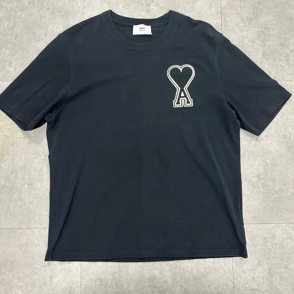 [BUNJANG] AMI Paris Heart Logo T-Shirt XXL / (정품) 아미 ami 하트 로고 남성 반팔티 XXL 사이즈 급처