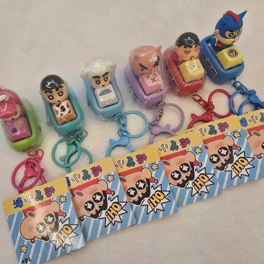 [BUNJANG] Crayon Shin-chan Figure Keycap Keychain Set (6 Types) / 짱구 피규어 키캡 키링 6종 세트