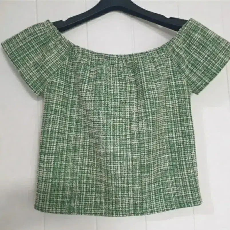 [BUNJANG] Tweed Pearl Off-Shoulder Semi-Crop Dance Top / (새상품)댄스복 댄스상의 댄스티 오프숄더 세미크롭티