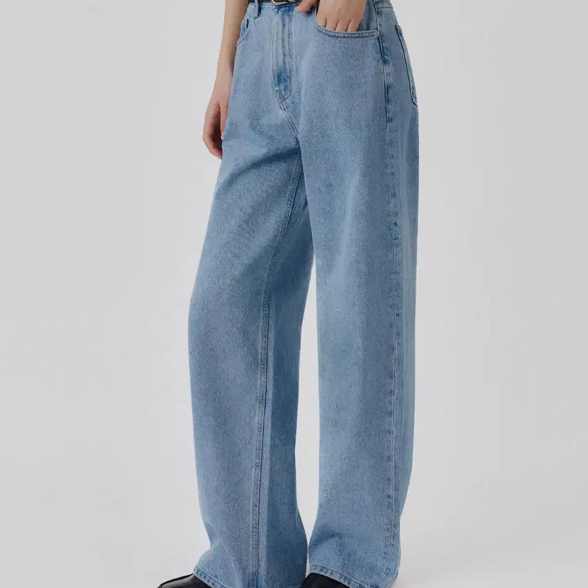 [BUNJANG] PVCS Denver Vintage Wide Denim - Light Wash / pvcs 프븕스 덴버 빈티지 와이드 데님 - 연청