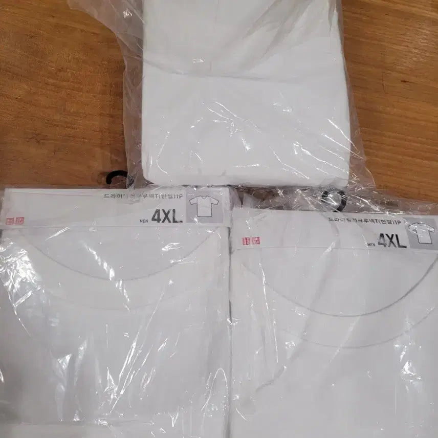[BUNJANG] Uniqlo Dry Crew Neck Short Sleeve T-shirt White 3-Pack Bundle (XL) / [새상품/4xl] 유니클로 드라이 크루넥 반팔티 화이트  3장 일괄