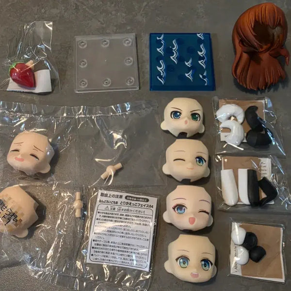 [BUNJANG] Nendoroid Expression & Foot Stand Parts Bundle Set / 넨도로이드 표정 및 발판 소품 등 일괄 판매합니다