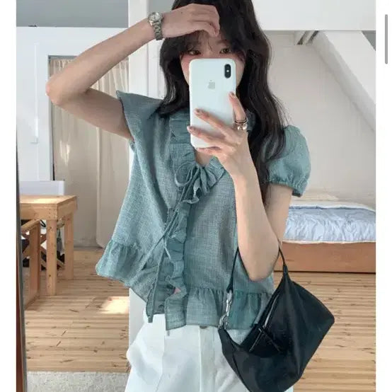 [BUNJANG] Here's Summer Mint Frill Blouse / 히어썸웨어 민트블라우스