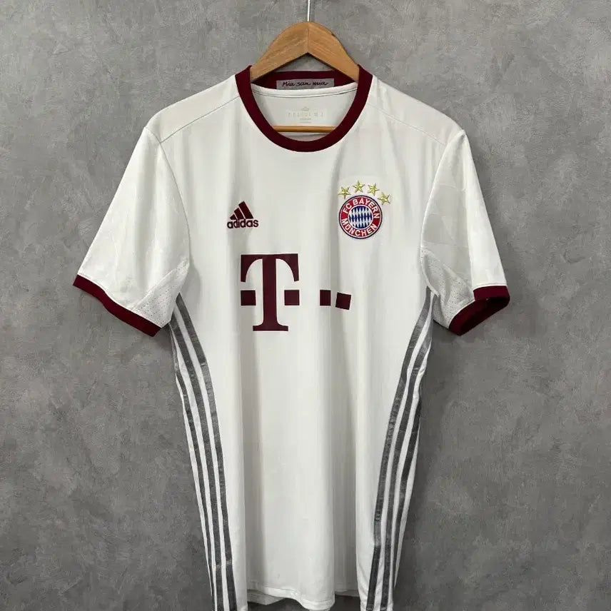 [BUNJANG] Adidas Bayern Munich Short Sleeve Jersey M / 아디다스 바이에른뮌헨 반팔 유니폼 M