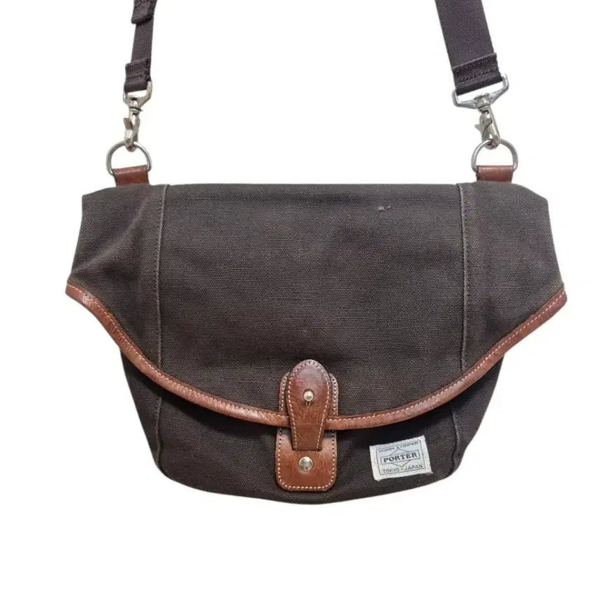 [BUNJANG] Yoshida Porter x Medicom Toy Collaboration Canvas Shoulder Bag / 요시타 포터 X 메디콤토이 콜라보레이션 숄더백